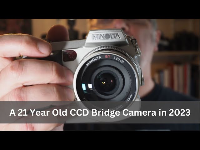 Minolta DiMage 7i, using a 21-year-old CCD bridge camera in 2023