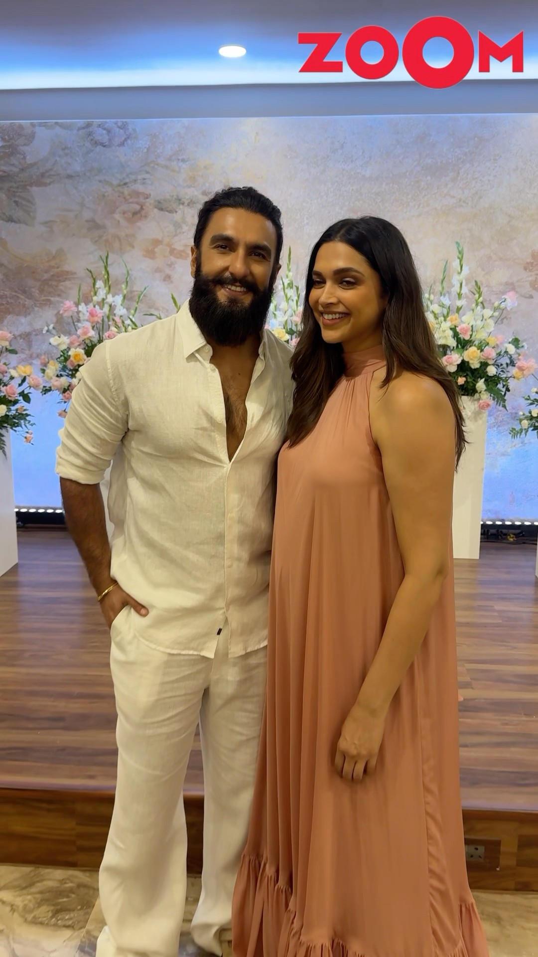 Ranveer Singh KISSES Deepika Padukone after revealing baby Dua’s face to paparazzi ? #shorts #dua