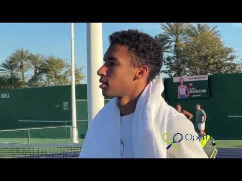 Auger-Aliassime and Shapovalov warm up for doubles - Indian Wells