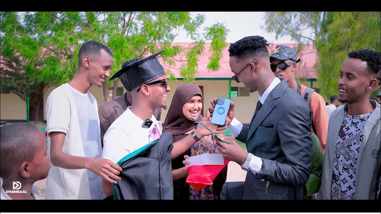 Zhpkay Dabadhuub iPhone 14 Ayaan Gudoon siiyay Qalinjabintisii wuu farxad oyay 🫡🙏