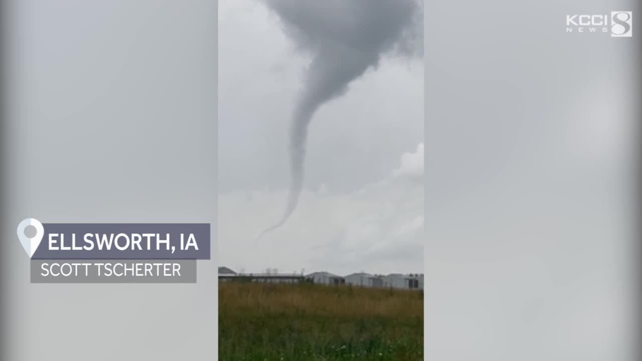 WATCH: Multiple tornadoes touch down in Central Iowa - YouTube