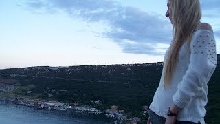 Casual OOTD at Bakar in Croatia // ZARA Boyfriend Jeans