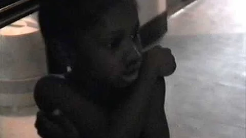 baby kennesha jones dont want her hair comb
