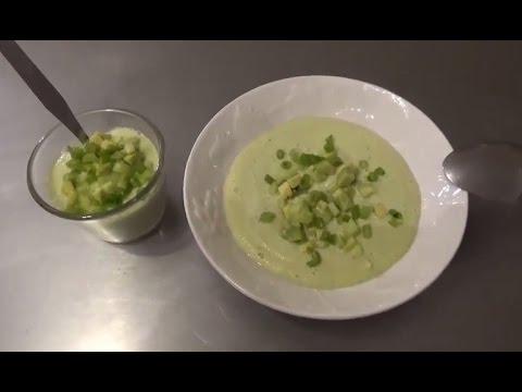 soupe-d'été-au-concombre,-froide-et-vegan