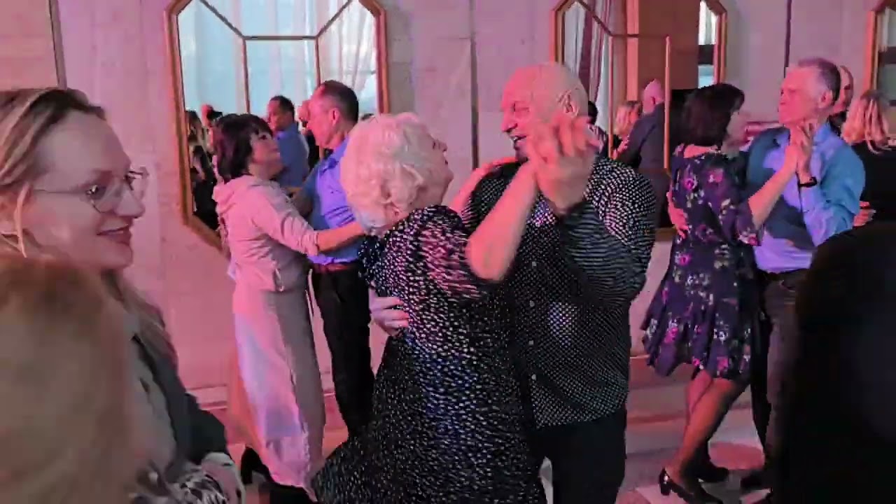 К тебе готов идти босиком... 28.02.26...