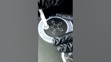 Do you like it? #spirograph #satisfying #spirographdesignpattern