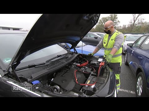 Video: Wie viel Prozent braucht eine Autobatterie zum Starten?