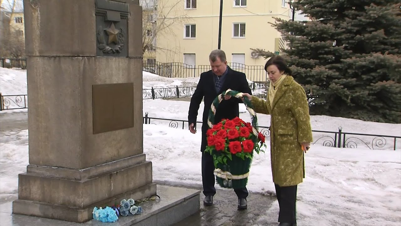 Возложение цветов: 114 лет со Дня рождения летчика Анатолия Серова #серовтв #серов #твсеров