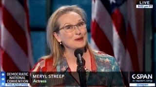 Meryl Streep Speaks At DNC Literally Draped In An U.S. Flag