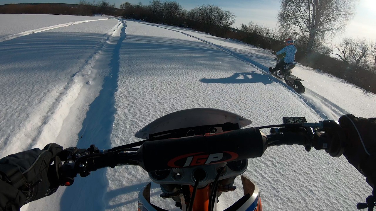 Дали жару на сноубайках