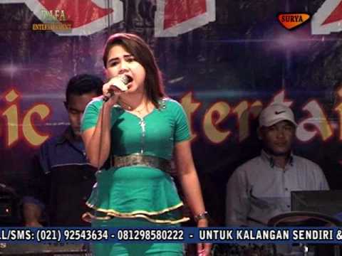 Cambuk derita. Indah pratiwi