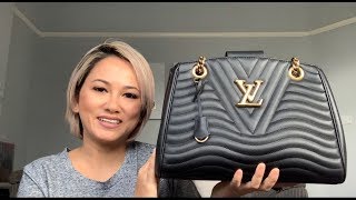 LOUIS VUITTON New Wave Chain Tote Ecarlate A sophisticated tote with wave-like  quilting. Its big logo and bold color are ready to make…