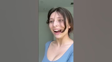 Do I look like her??