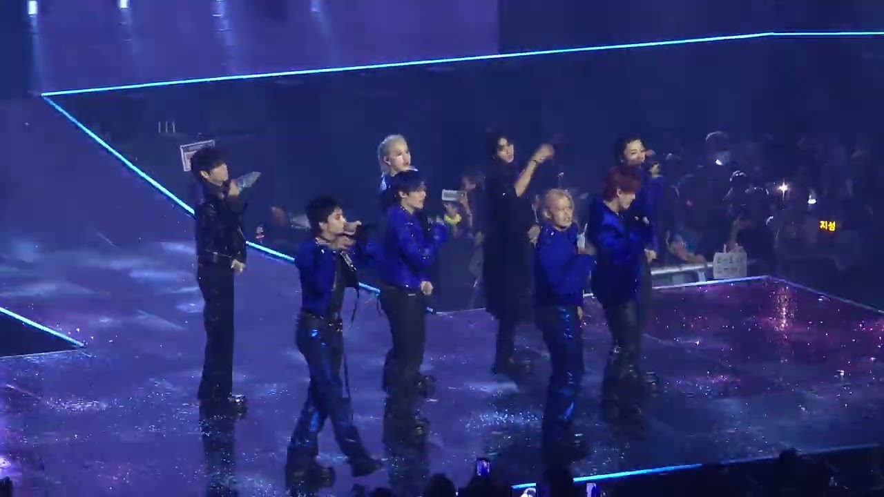 Stray Kids Walkin On Water - 2025 K-World Dream Awards 082125 Fancam