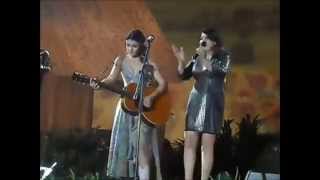 DUETO ROBERTA MIRANDA & PAULA FERNANDES COM FANS MAJESTADE, O SABIÁ