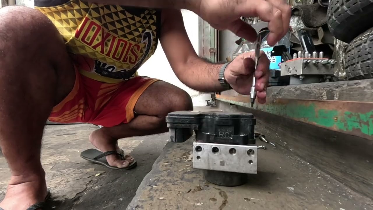 Palit Abs motor Toyota Avanza 2016 ISSUE barado dalawang linya walang lumalabas na BRAKE FLUID 