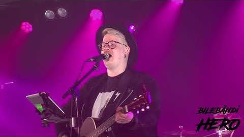 Thumbnail of Sexbomb - Tom Jones - Live Cover - Bilebändi HERO