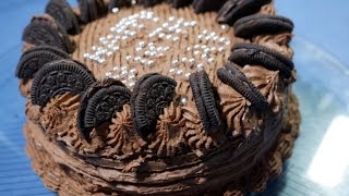 Easy Chocolate cake with Oreo filling