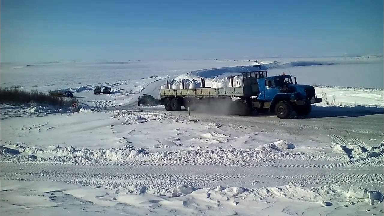 Ледяная гора на Урале. На что способен Урал. Ледовое видео