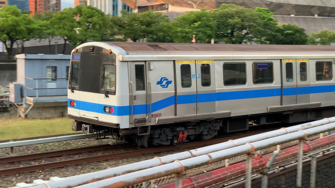 【尖峰加班車】台北捷運C321型離開南港機廠駐車區-2025/9/3 - YouTube