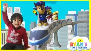 DISNEY TOYS DISNEY WORLD MONORAIL TRAIN PLAYSET Paw Patrol Mickey Mouse Toy Train for Kids