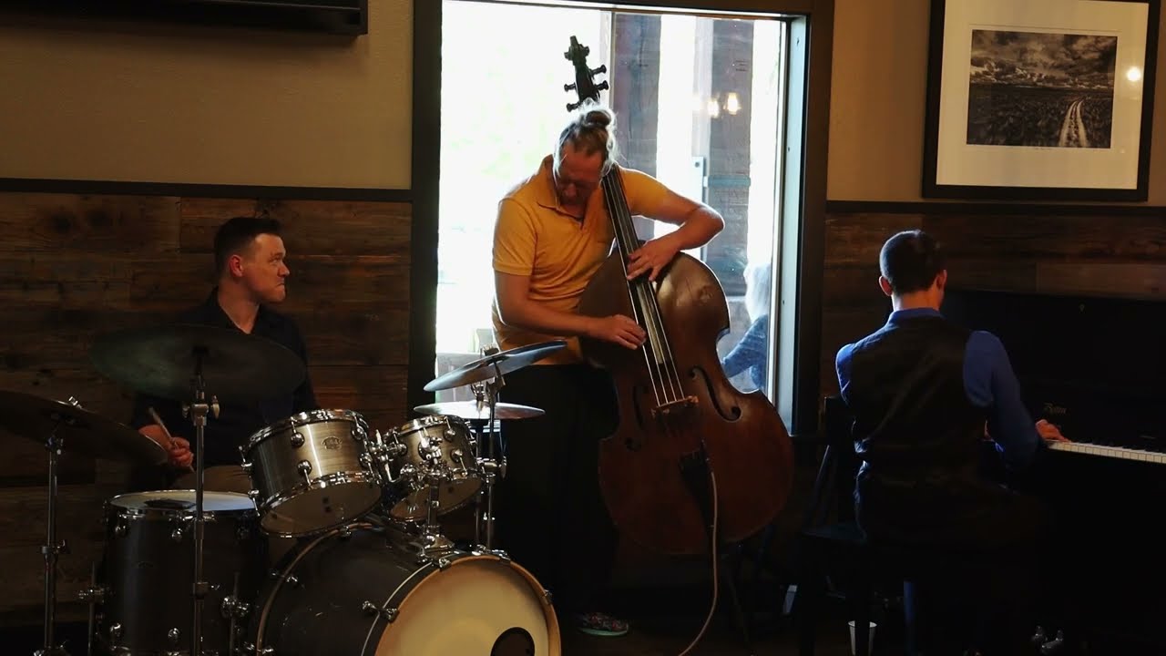 Footprints - Monteiro Trio