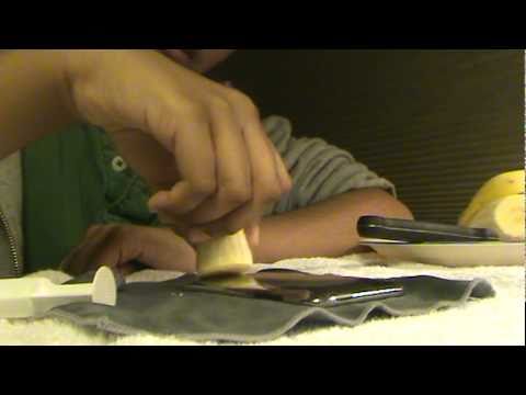 Como limpar o seu iPod Touch (Parte 1) w / Banana