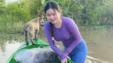 LẶN SÂU Bắt Cá Dưới Ruộng Ngập Nước Khi Đang Chài Lưới | Trúc Phương Vlog