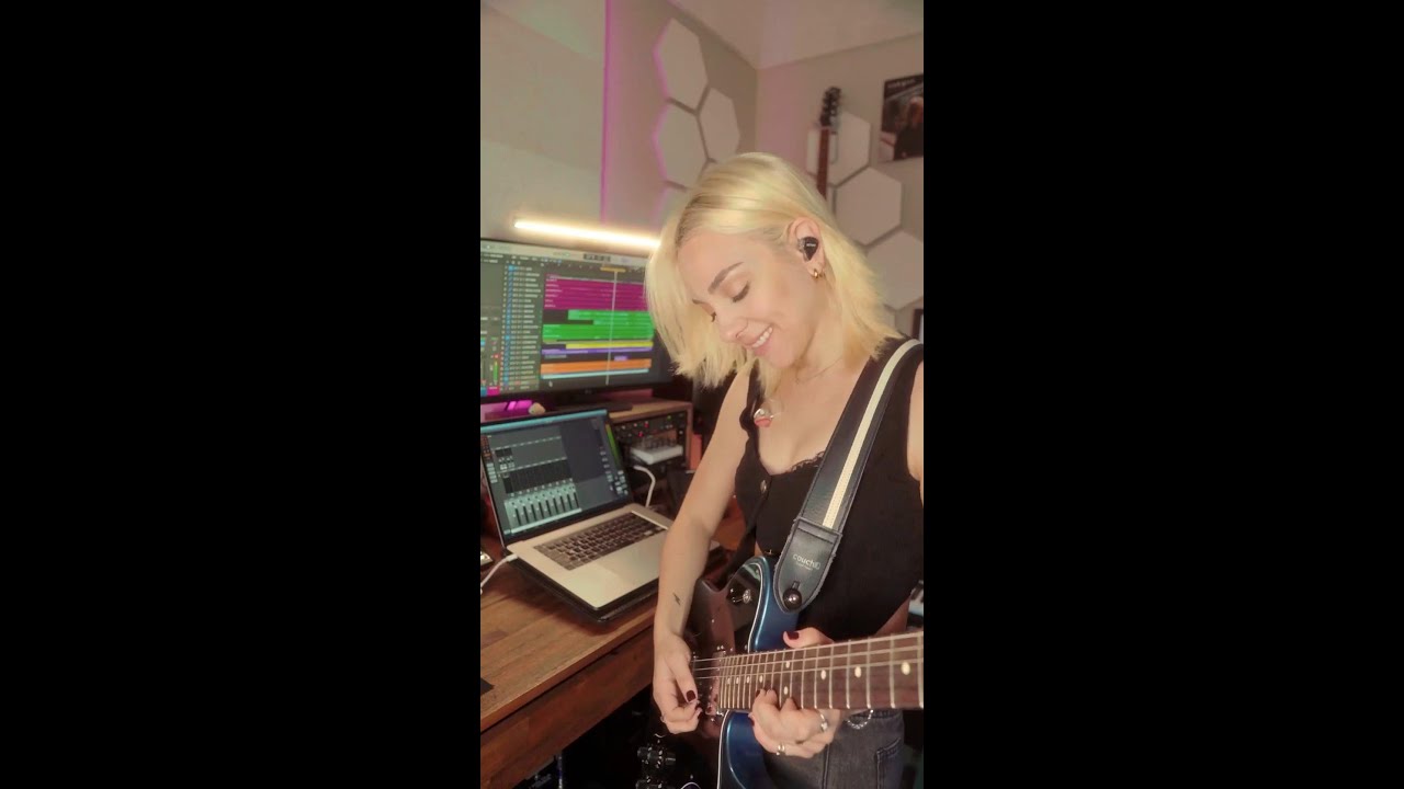 🎧 Vibes, Vocals, and UE Pro IEMs. That's the Setup