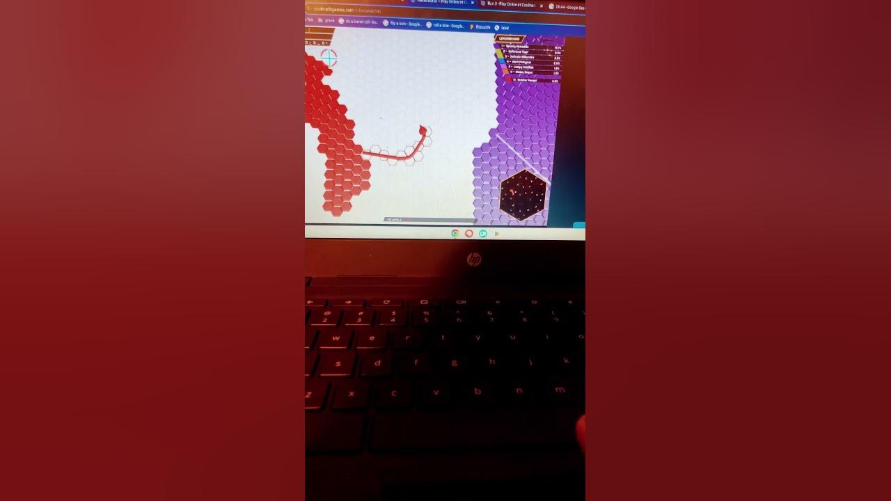 Day 4 of playing hexanaut.Io on cool math games until I get 500 subs