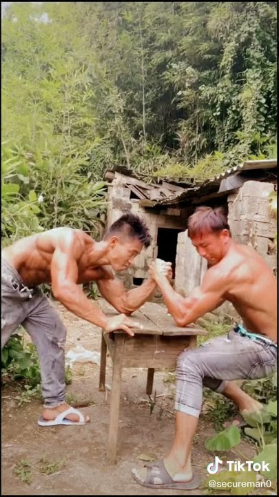 ArmWrestling Shredded Teen - Cowok Berotot