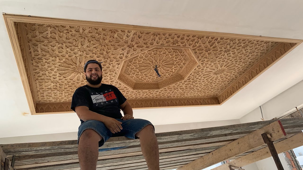 تركيب سقف تقليدي من خشب الارز المغربي  install plafond traditionnel en bous céder