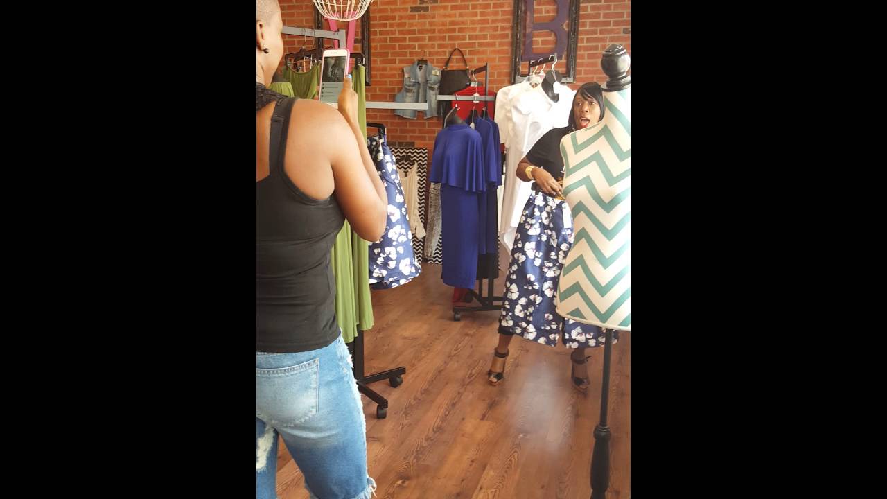 VeNices Full Figure Boutique Grand Opening - YouTube