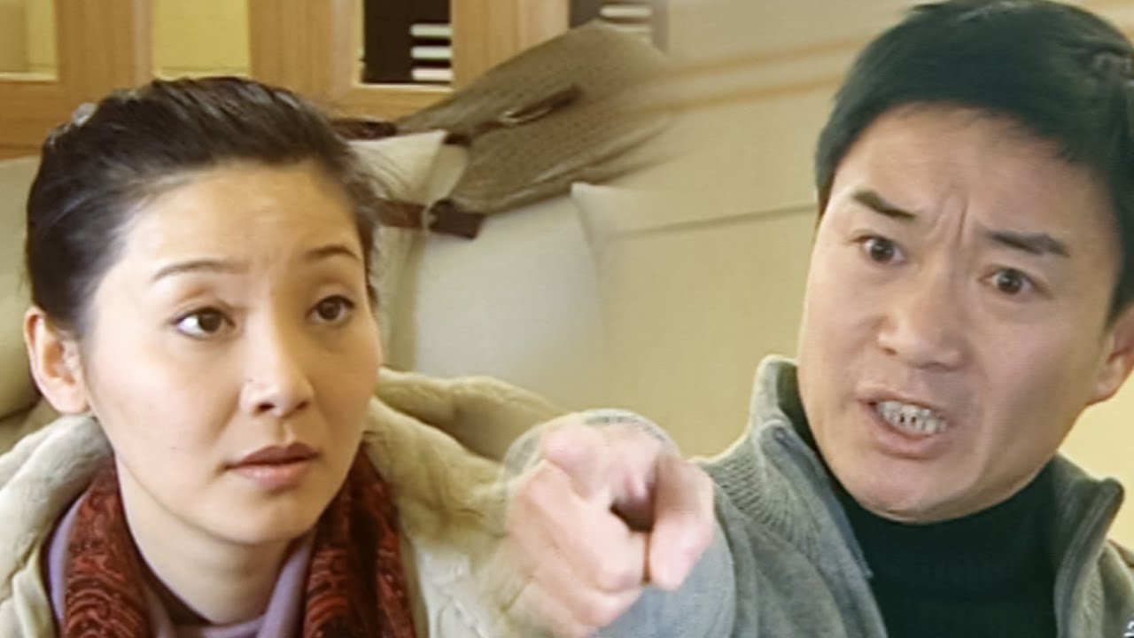 丈夫深夜看到醉酒的妻子回家，瞬間明白她早已出軌，提出離婚！#家庭 #出轨 #伦理剧