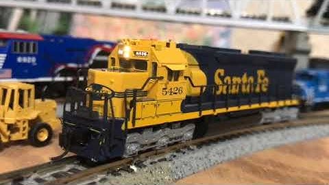 Kato SD45 & SD40-2 Lok Sound V5 installed