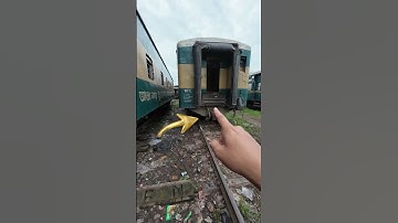 Vuilmarkering = Gevaarslijn / vrijlooplijn op de sporen