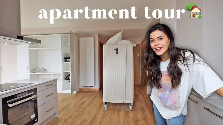 Picking up the keys and an APARTMENT TOUR!