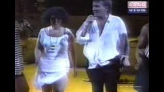 Rod Stewart - Twisting the night away, sailing