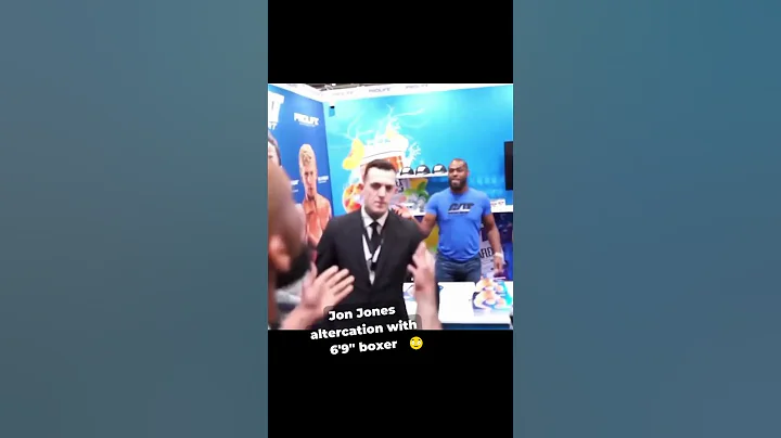 Jon Jones gets in an altercation with a 6’9 boxer at an expo!