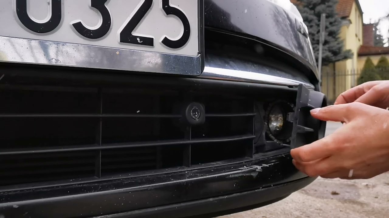 Renault Laguna 3PH1 Grandtour wymiana lamp przeciwmgielnych (halogenów)