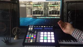 DJ Divine Justice demos new Freeze Mode in Traktor 2.7!!!