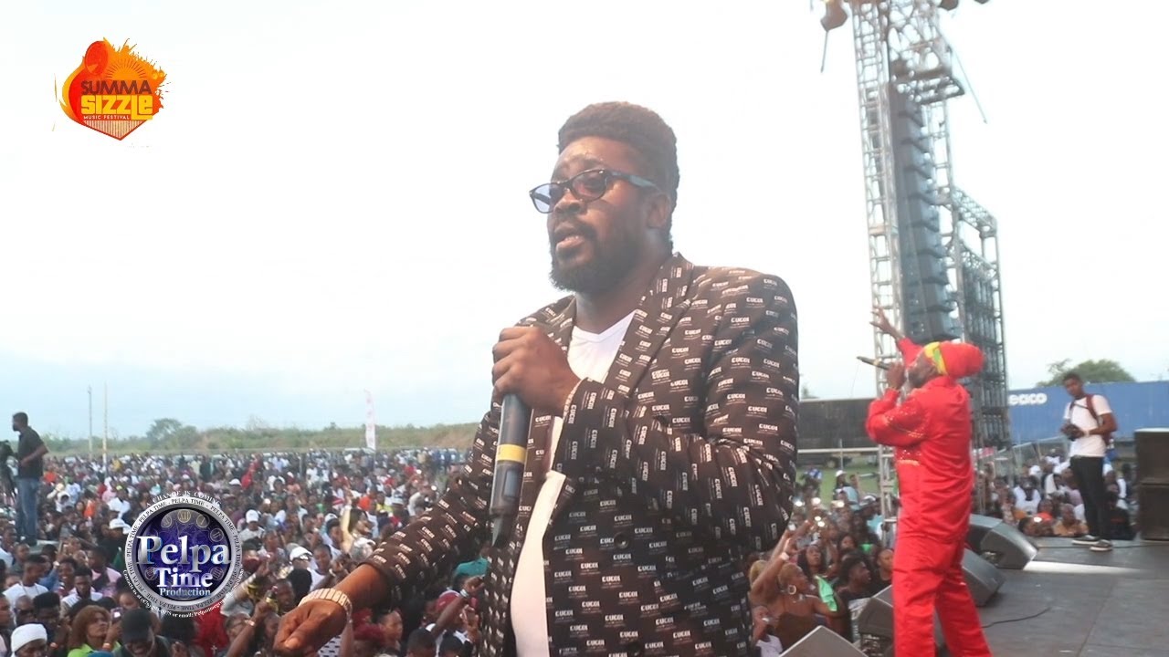 CAPLETON and beenie man take over the stage with a good performance