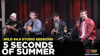 Miniatura del video "5 Seconds of Summer Performs 'Jet Black Heart' and 'Want You Back' LIVE!"