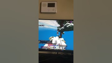 The Hive SkyWars HACKER!!!!!!!!! Comment down below