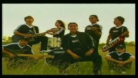 GRUPO MOJADO PIENSA EN MI (VIDEO OFICIAL).wmv