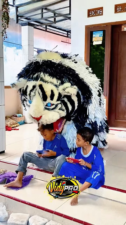 Lagi mabar bocil ff di makan can macanan