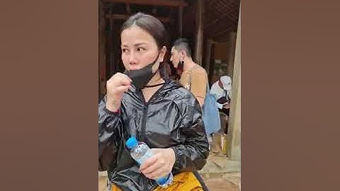 Hành Trình Ủng Hộ Miền Trung | Đoàn của Vân có mặt tại thôn Đá Nổi xã Ba Lòng, Quảng Trị