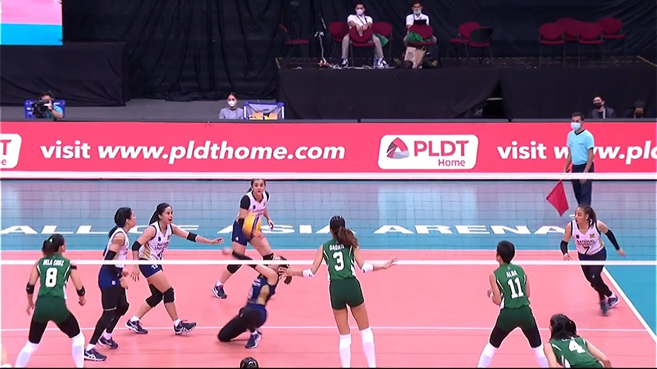 Robles with the powerful hit UAAP Season 84 Womens Volleyball