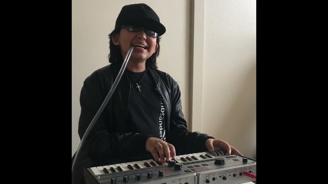 Justin Lee Schultz Jamming To Bruno Mars 24kMagic