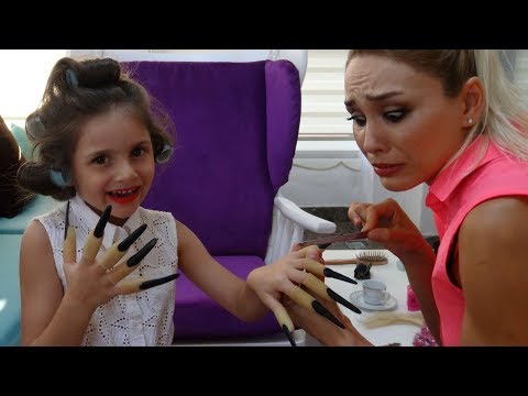 Lina Partiye Hazırlanıyor Manikür Pedikür Saç Makyaj Vs.. | Eğlenceli Çocuk Videosu